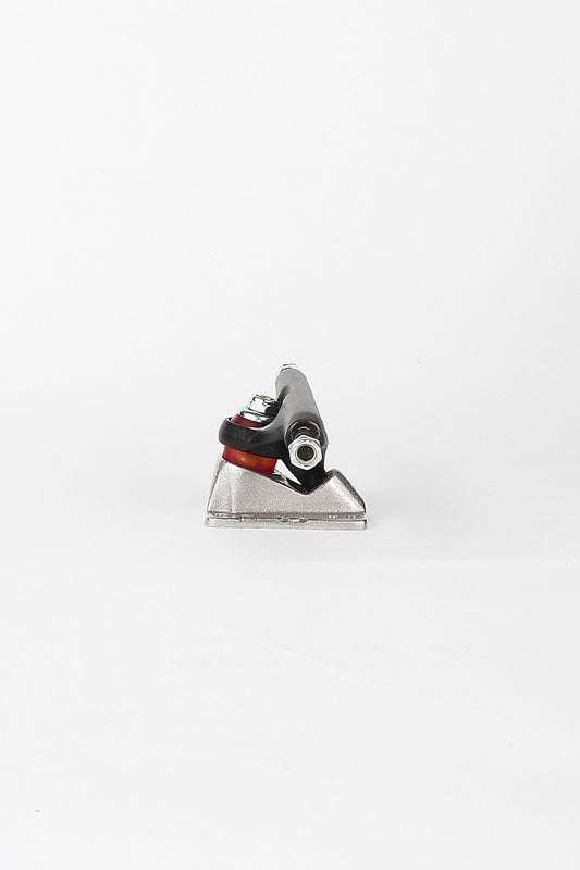 Tracker Dart Black Raw
