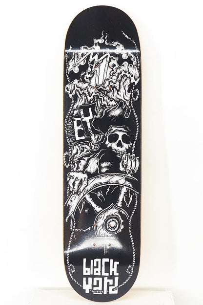 Blackyard Skull Captain 2 Deck Black