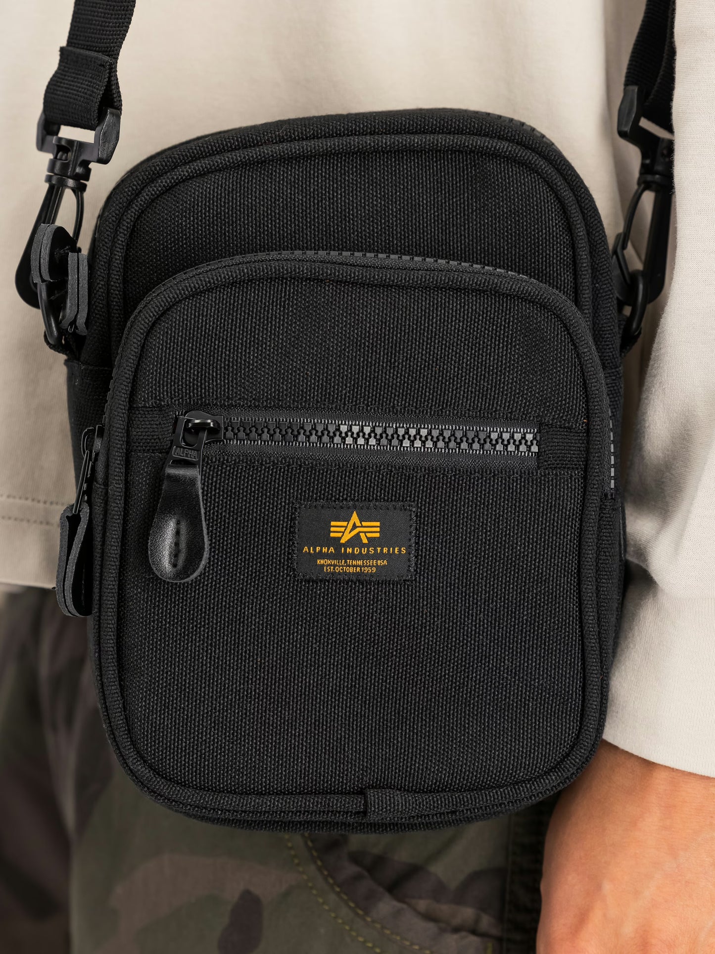 Alpha Industries Label Messenger Small Bag