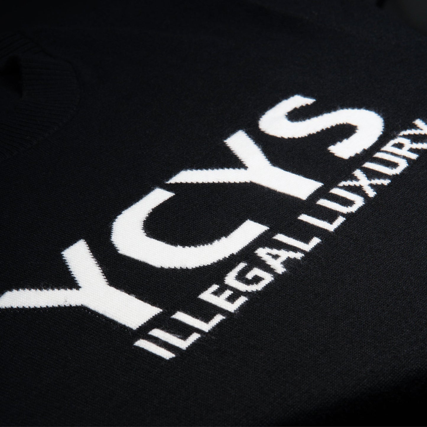 Illegal Luxury – Sweater No.3