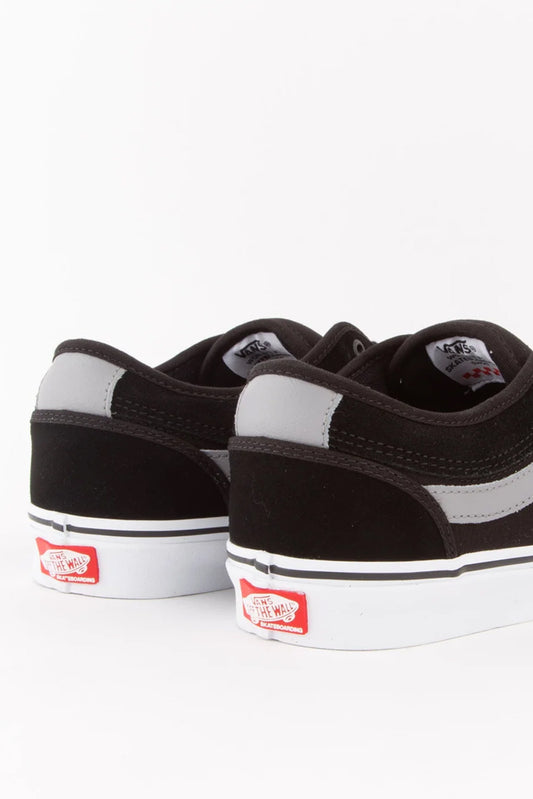 Vans MN Chukka Low Sidestripe BLACK Medium